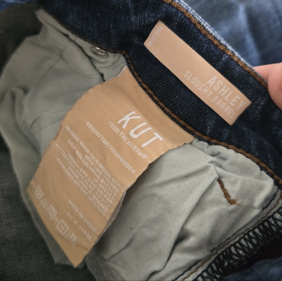 Kut Ashley Slouchy Barrel Jeans - Picture 6 of 11